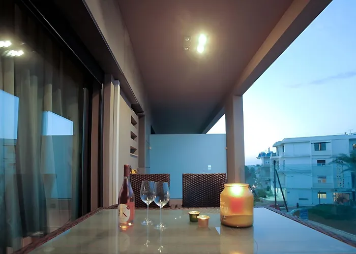 Onyx City Center Apartment With Parking